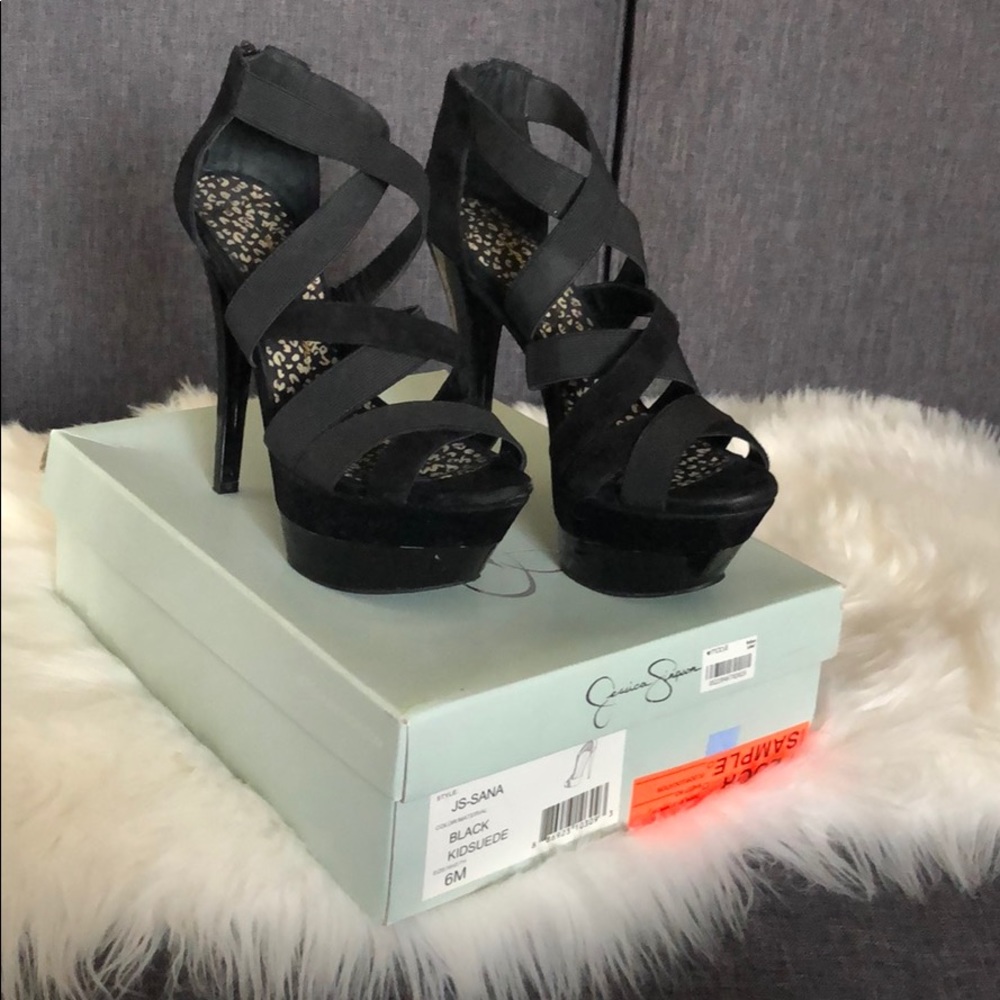 Jessica Simpson strapy black heel
